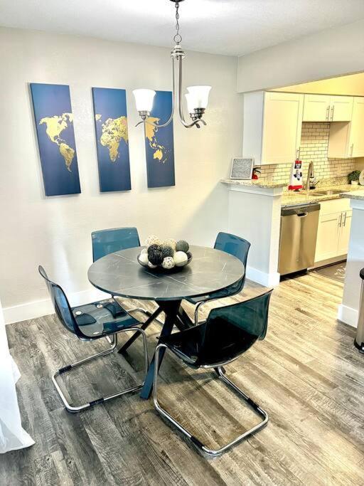 Lovely 2-Bedroom Condo Next To At&T Stadium Арлінгтон Екстер'єр фото