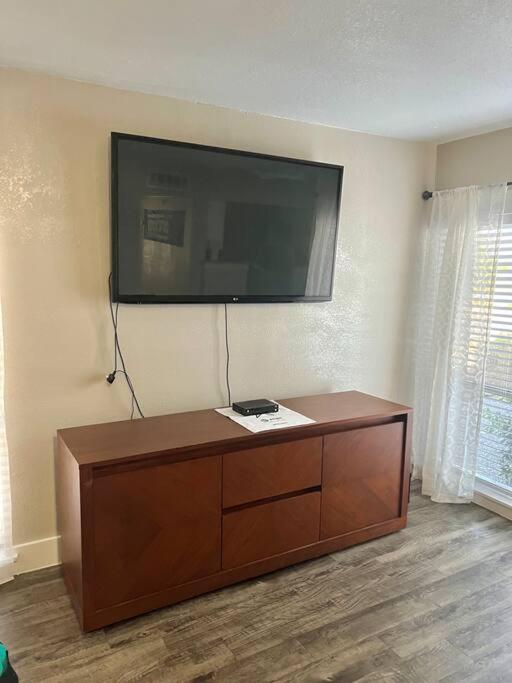 Lovely 2-Bedroom Condo Next To At&T Stadium Арлінгтон Екстер'єр фото